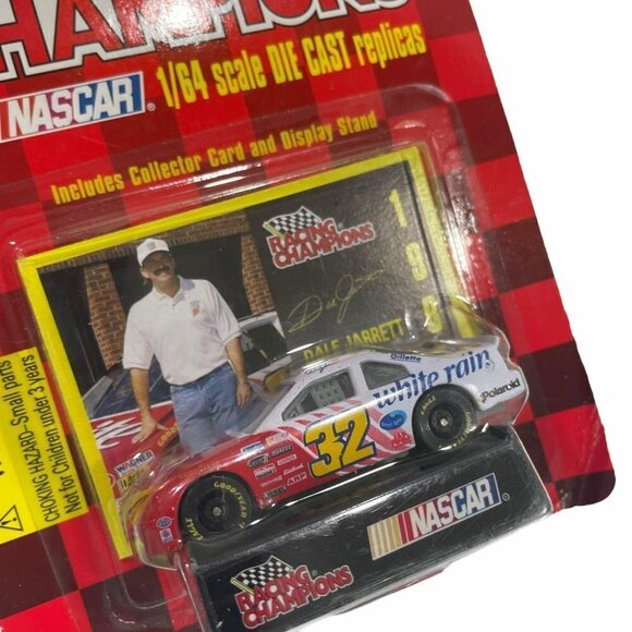 Nascar Racing Champions Dale Jarrett #88 Die Cast Car and Trading Card 1997 - Picture 2 of 3
